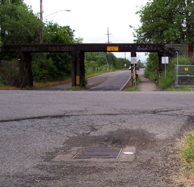 53rd street train trestle 